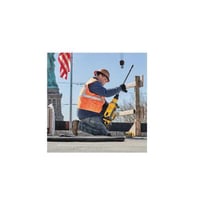 DeWALT_DCB612_1.jpg