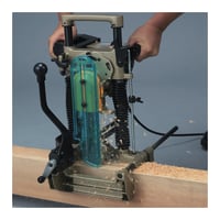 Makita_7104L_2.jpg