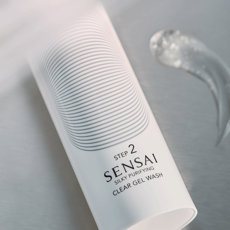 Silky Purifying Clear Gel Face Wash 145 ml de Sensai