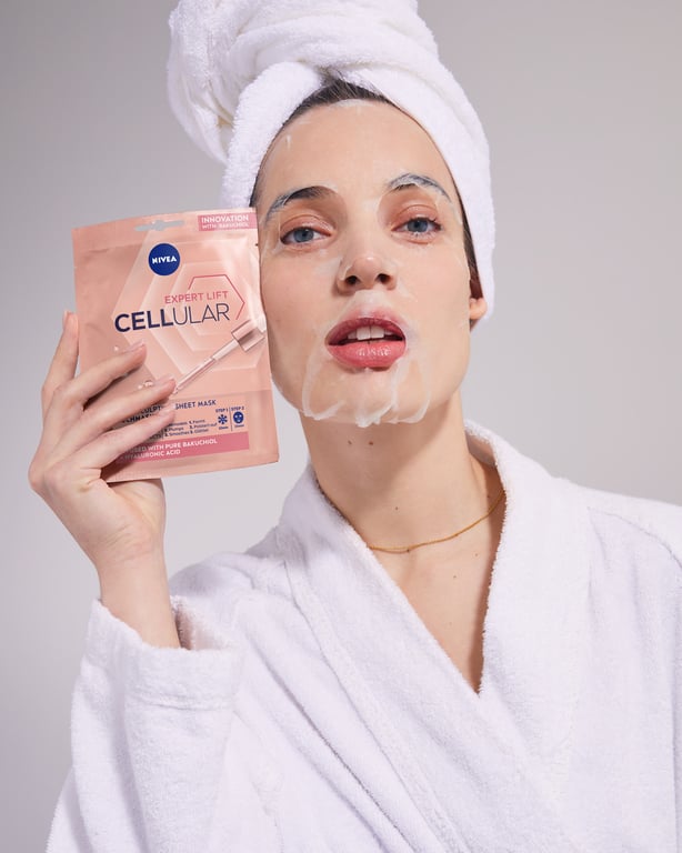 Hyaluron Cellular Filler Contour Masque Visage de Nivea