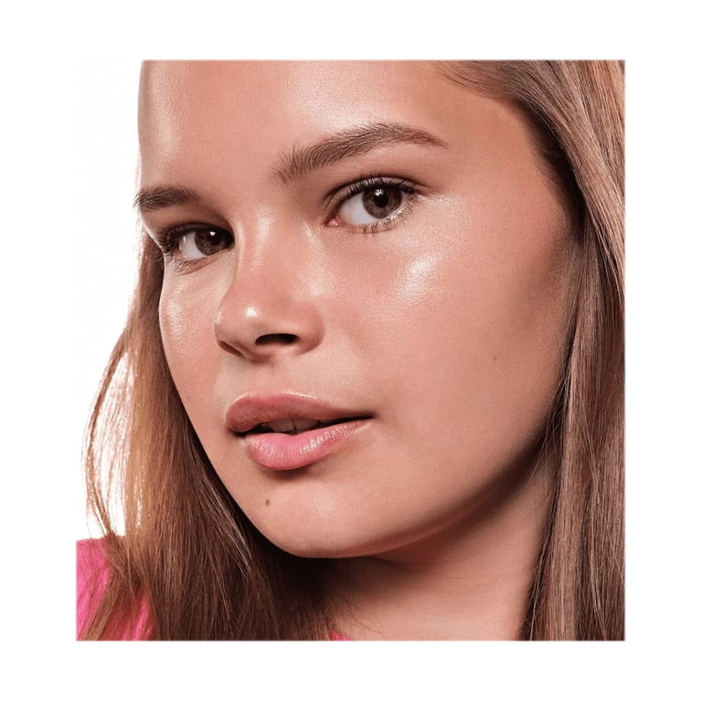 Baby Got Glow Iluminador en Barra #20 Rosy Glaze de Essence