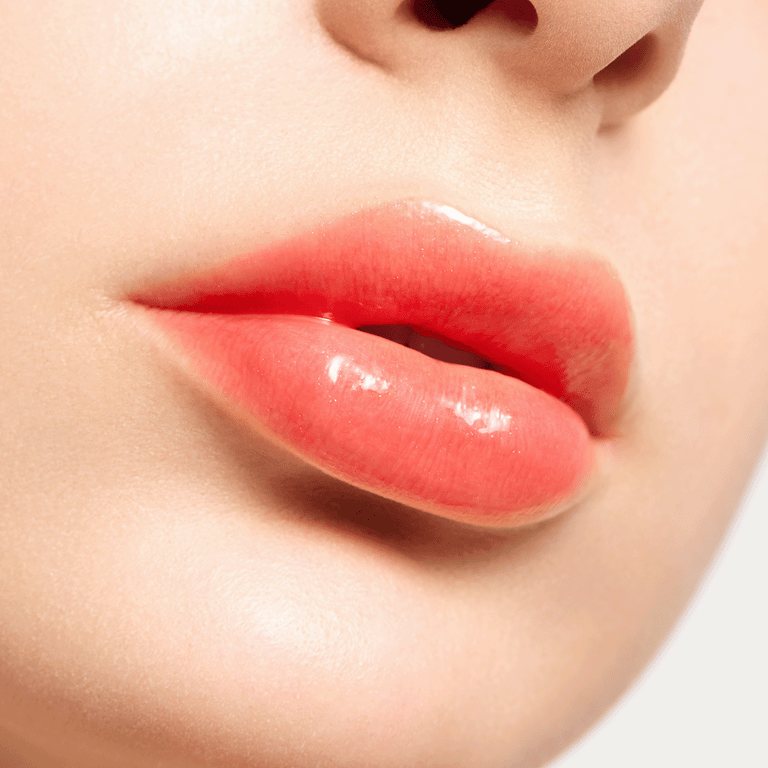Total Lip Gloss #03 - Shinonome Coral di Sensai - imagen 9 de 20