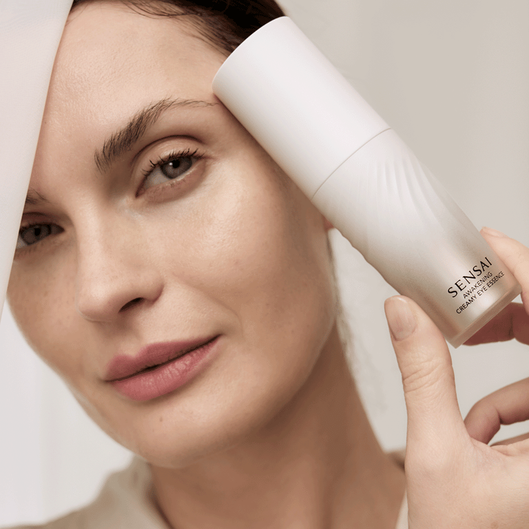 Crema Svegliare Essenza per gli Occhi 20 ml di Sensai