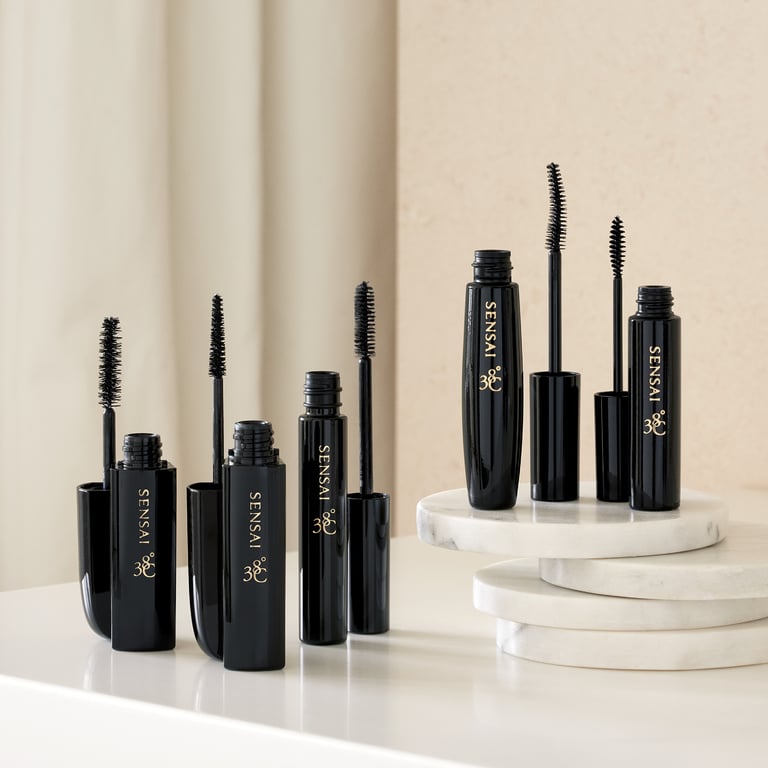 Mascara 38ºC Separating & Lengthening #Black de Sensai - imagen 5 de 10