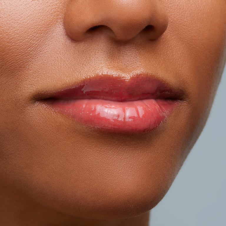 Total Lip Gloss #03 - Shinonome Coral di Sensai - imagen 7 de 20