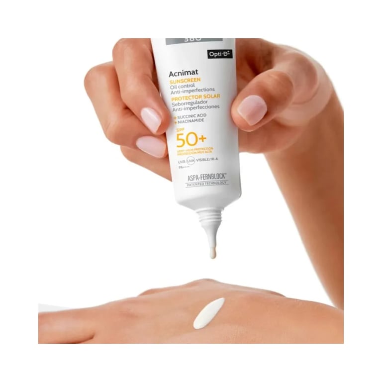 Heliocare 360° Acnimat Protector Solar SPF50+ 50 ml + Biretix Serum 10ml - imagen 3 de 9
