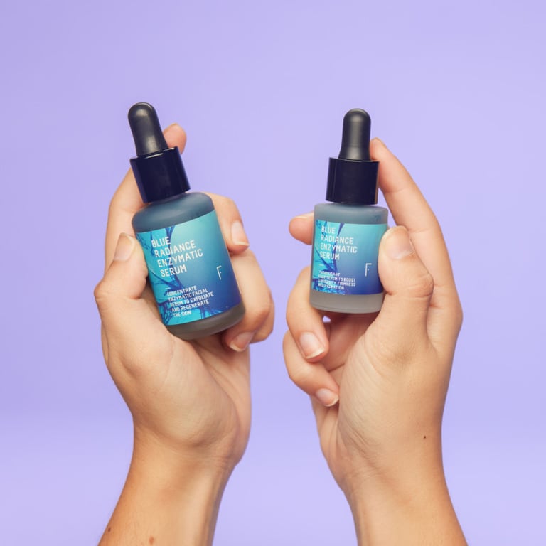 Blue Radiance Enzymatic Serum Format Mini 15 ml de Freshly Cosmetics