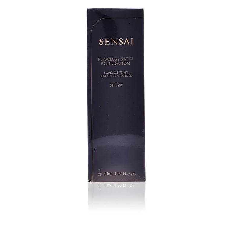 Flawless Satin Moisture Foundation #FS204,5 - Warm Beige