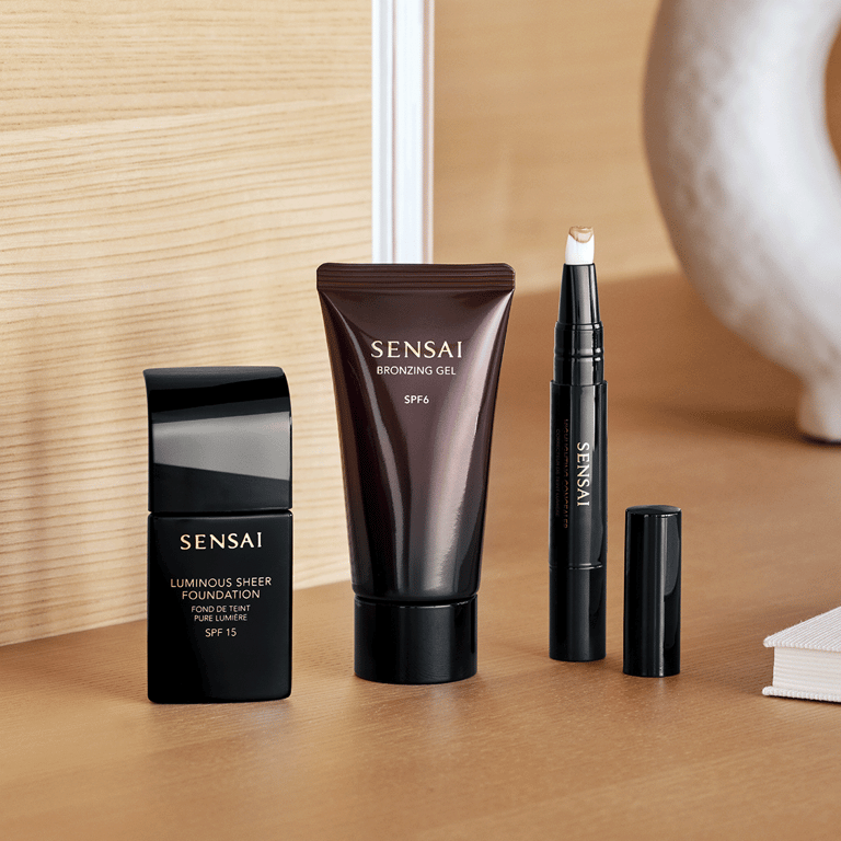 Sensai Luminous Sheer Foundation Spf15 #205 Mocha Beig 30 ml von Kanebo