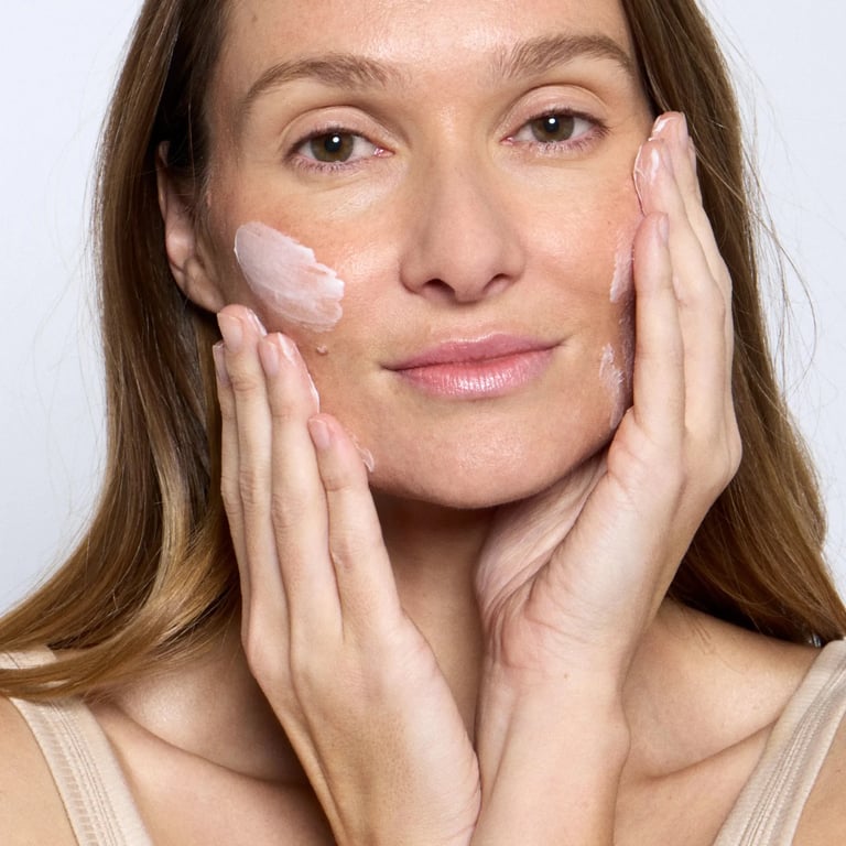 Set Antiedad Global Crema 50ml + Sérum 30ml + Contorno de Ojos 10ml - imagen 7 de 12