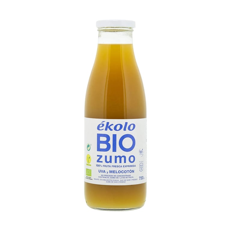 Mit Trauben- und Pfirsichsaft.