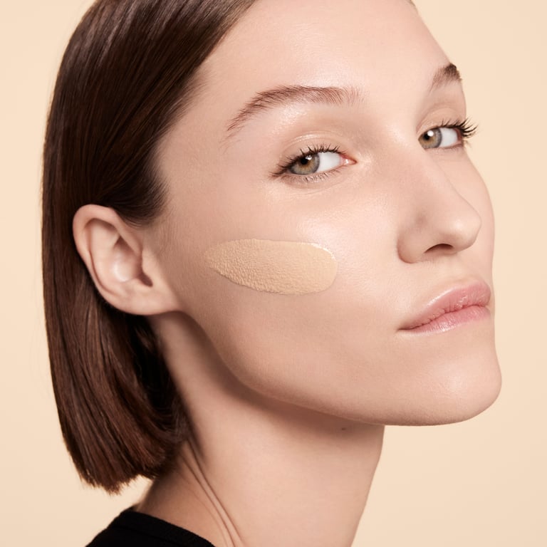 All Hours Foundation #LN3 de Yves Saint Laurent