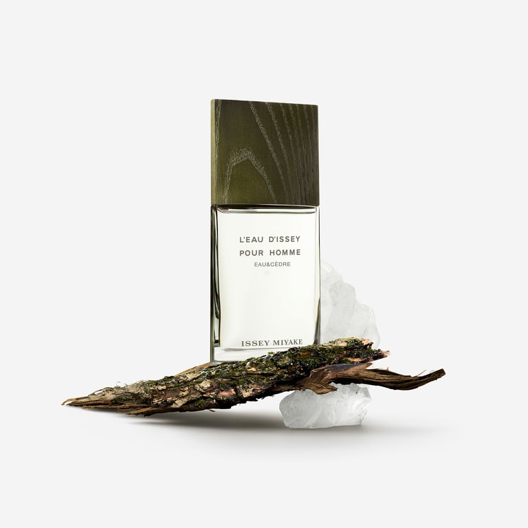 L'Eau D'Issey Pour Homme Eau & Cedre EDT 100 ml de Issey Miyake - imagen 3 de 17
