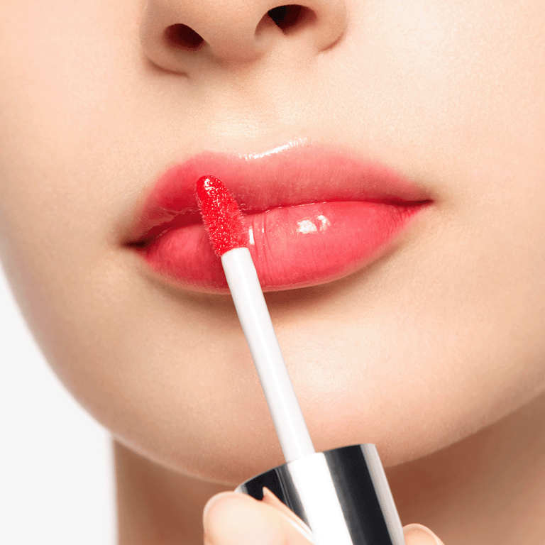 Total Lip Gloss In Colours #02 - Akebono Red de Sensai