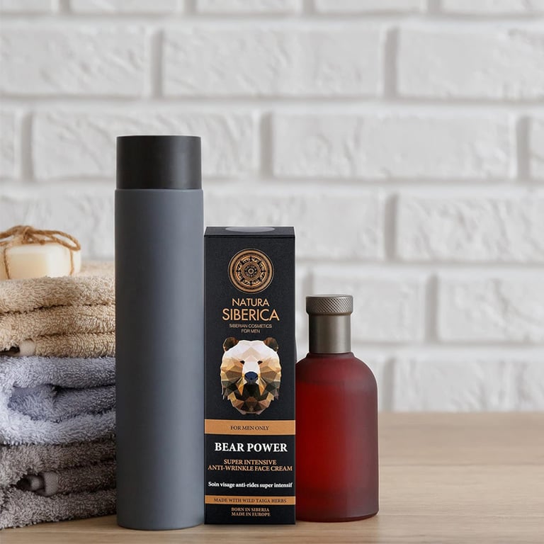 Bear Hug Renewing Facial Cleansing Gel 50 ml von Natura Siberica