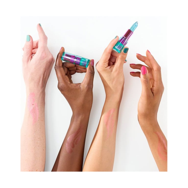 Aqua Jelly Colour Changing Lipstick de Essence - imagen 9 de 9