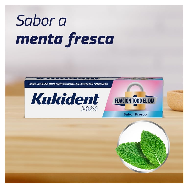 Kukident Pro Complete Crema adhesiva Sabor Original 70g de Kukident