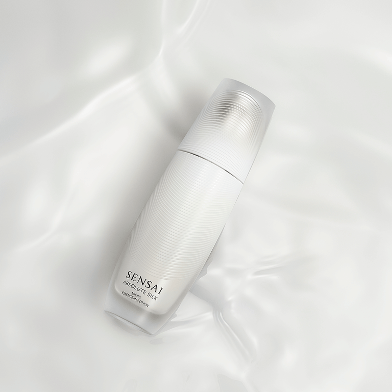 Absolute Silk Micro Essence In Lotion 125 ml di Sensai - imagen 5 de 12