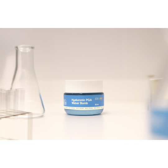 Hyaluronic PGA Water Bomb 50 ml de Freshly Cosmetics