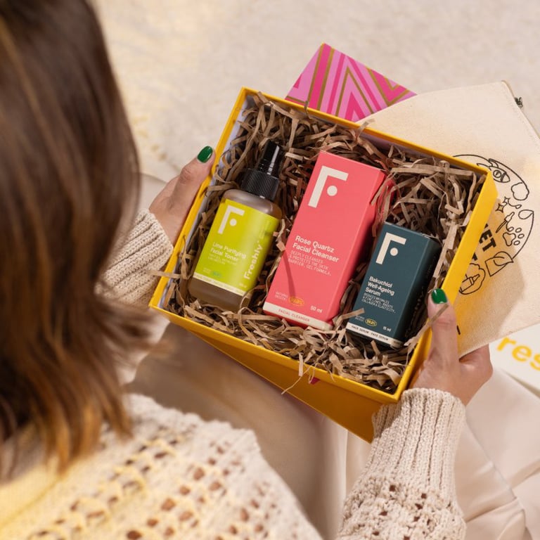 Gesichtsroutine Set Reiniger + Toner + Serum von Freshly Cosmetics
