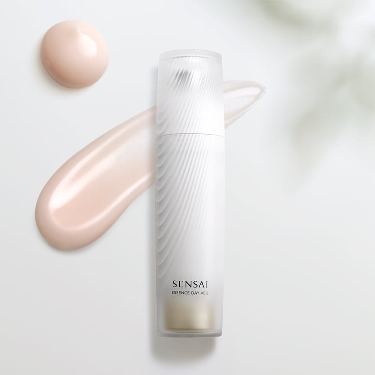 Essence Day Veil 40 ml de Sensai