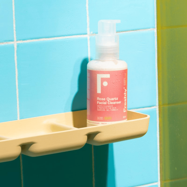 Rose Quartz Facial Cleanser 100 ml de Freshly Cosmetics