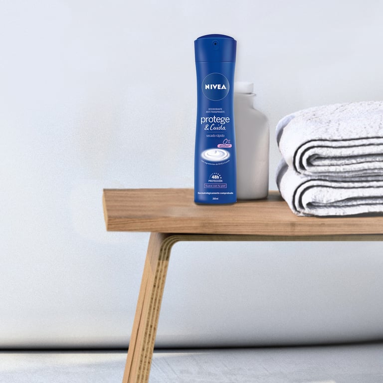 Schützt Pflegt Deodorant Spray 200 ml von Nivea