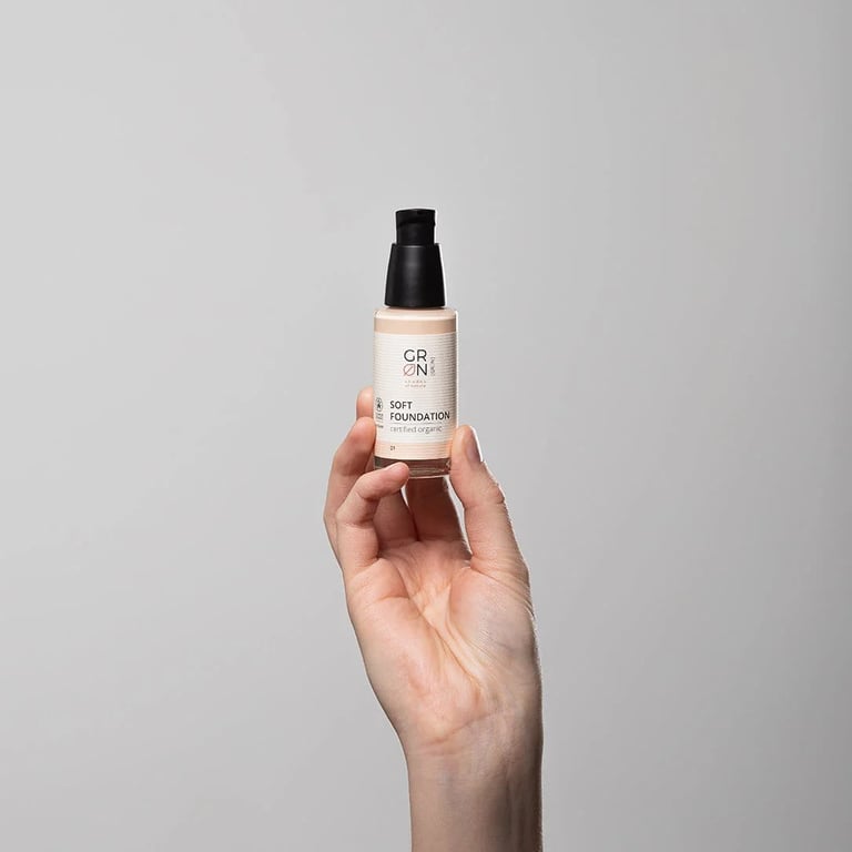 Leichte Make-up Basis 01 - imagen 5 de 7