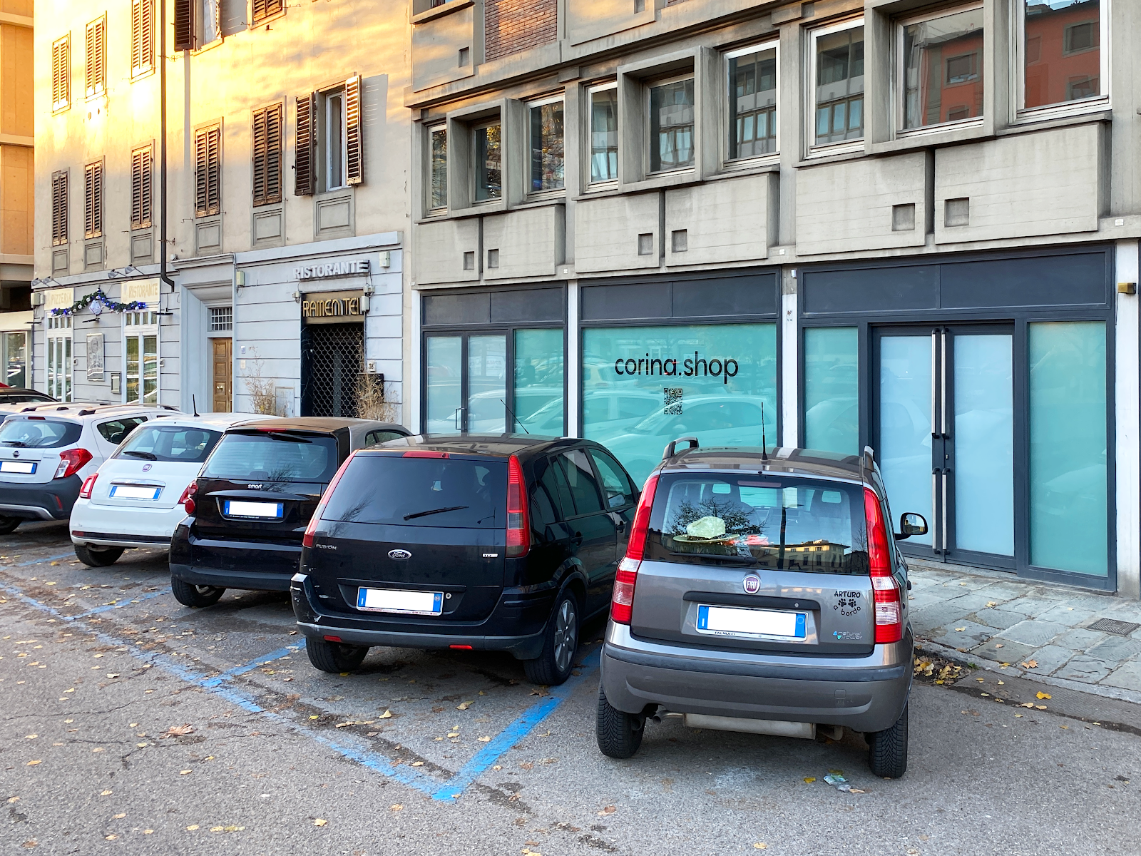 Corina Shop Firenze — Store in San Lorenzo, Florence