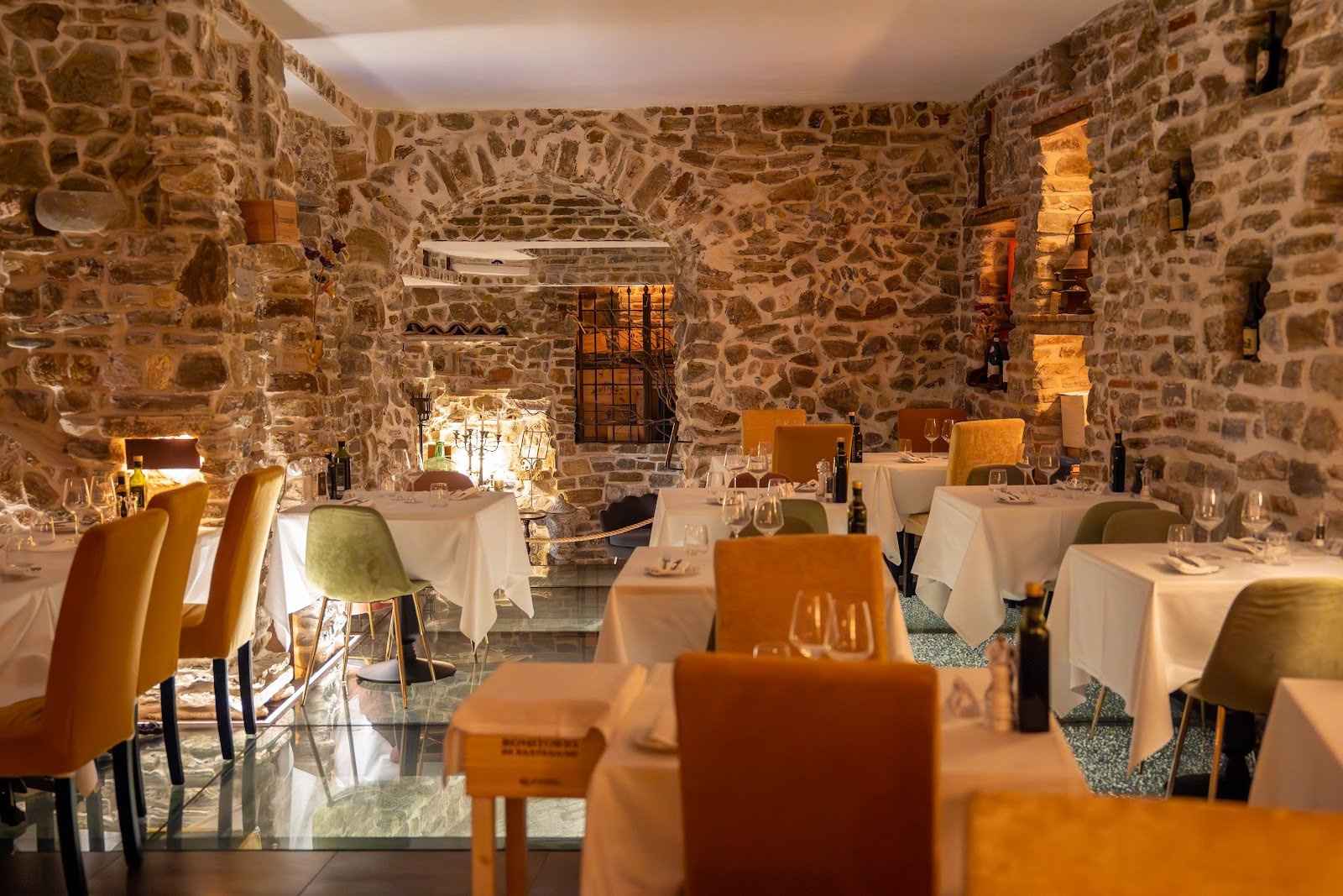 De'Bardi Enoteca Buchetta del Vino — Wine bar in Oltrarno, Florence