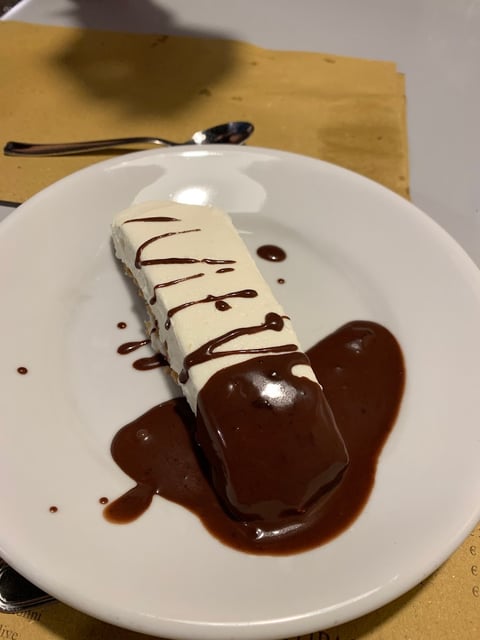 Pizzeria da Salvatore — Pizza restaurant in Outer Florence · Florence