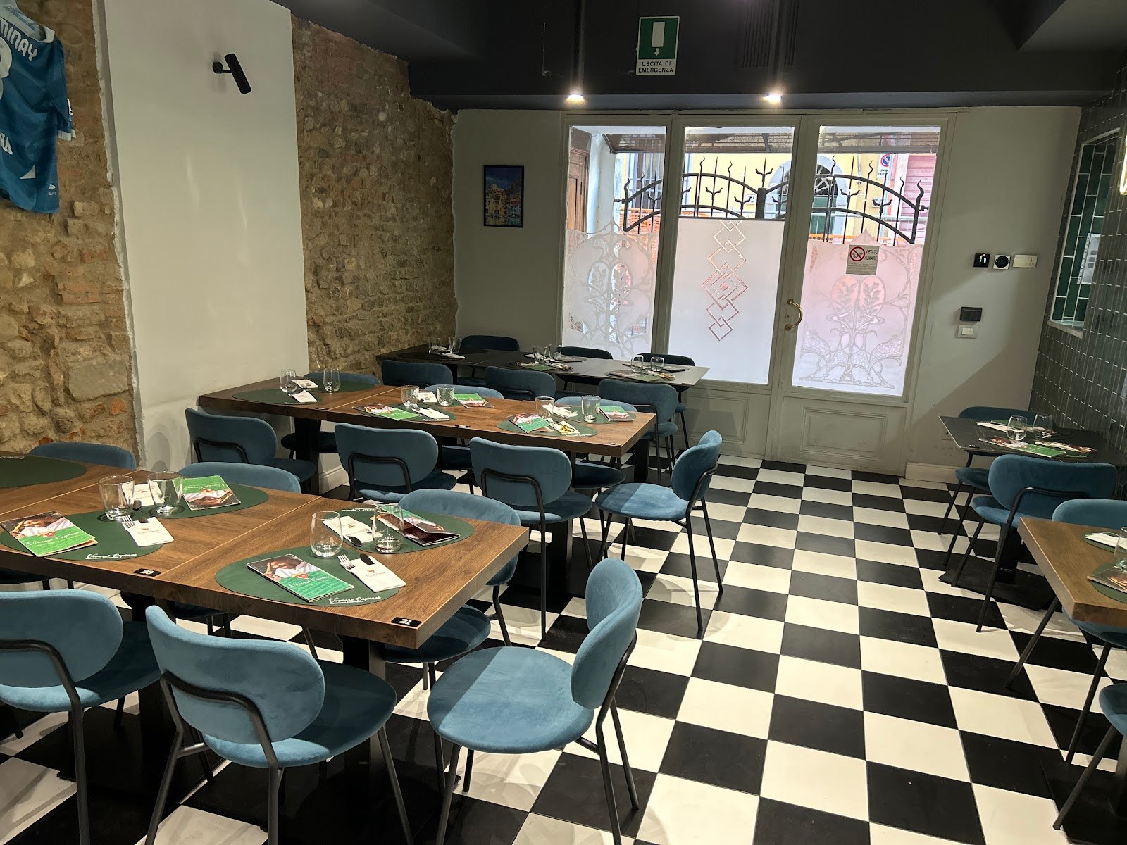 Pizzeria Vincenzo Capuano Firenze — Pizza restaurant in Santa Croce, Florence
