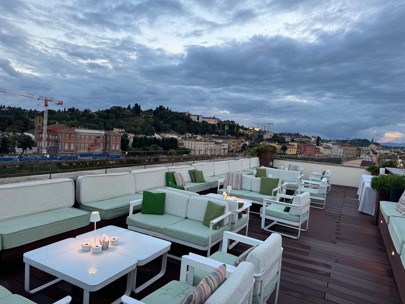 Empire Rooftop View American Bar & Pool — Bar in Santa Croce, Florence