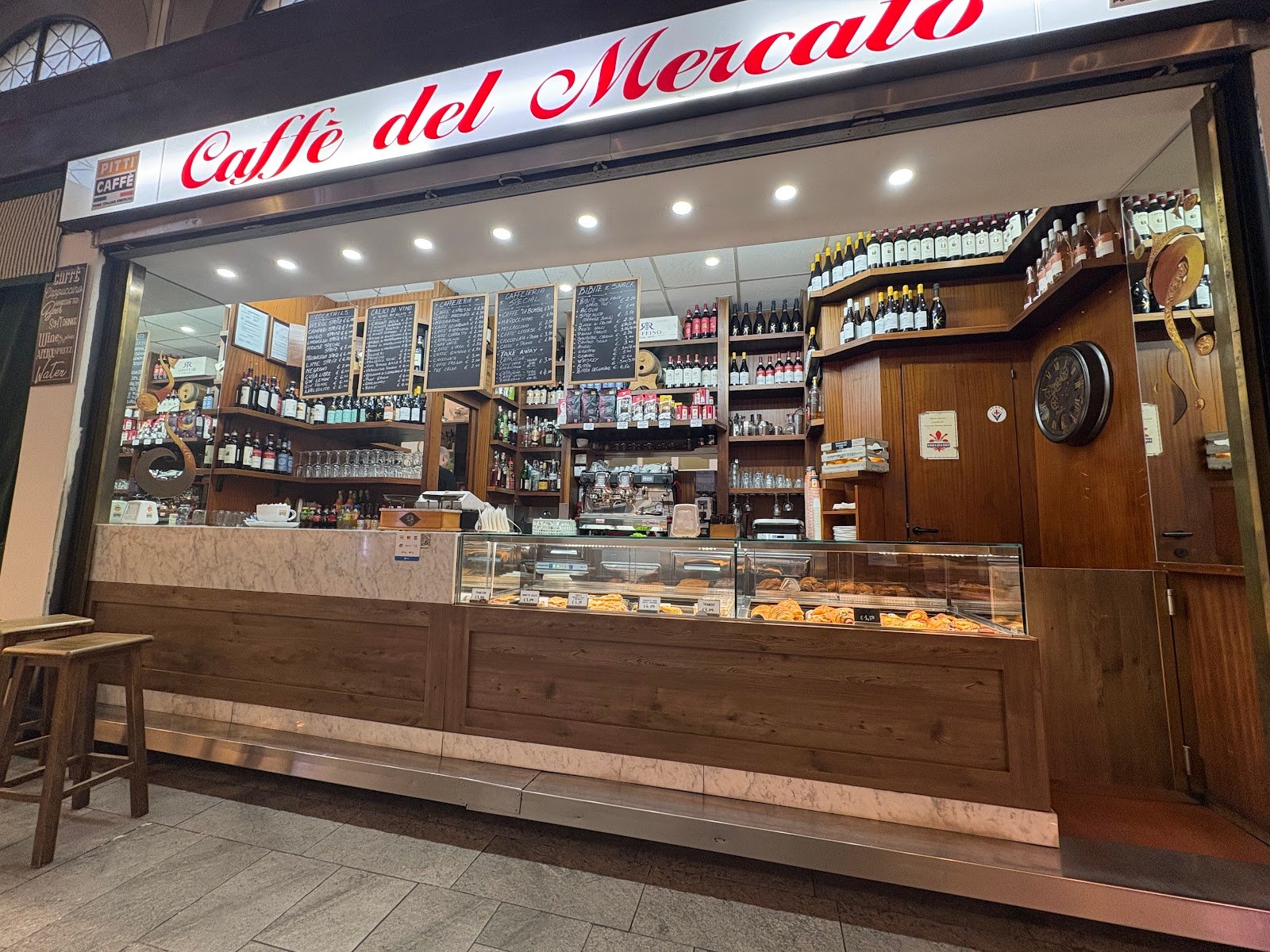 Caffè Del Mercato di Ermal Molla — Coffee shop in San Lorenzo, Florence