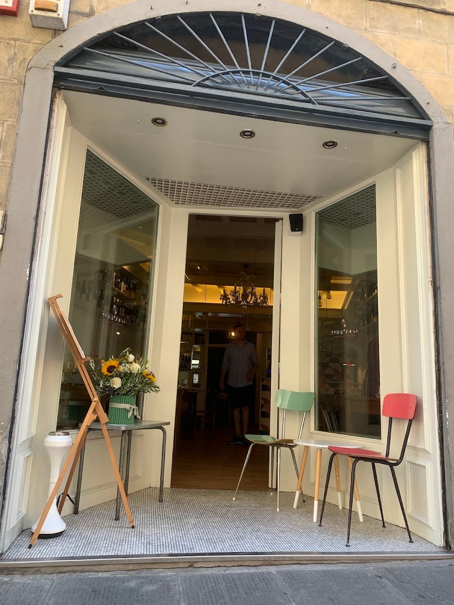 Enoteca Spontanea — Wine bar in Oltrarno, Florence