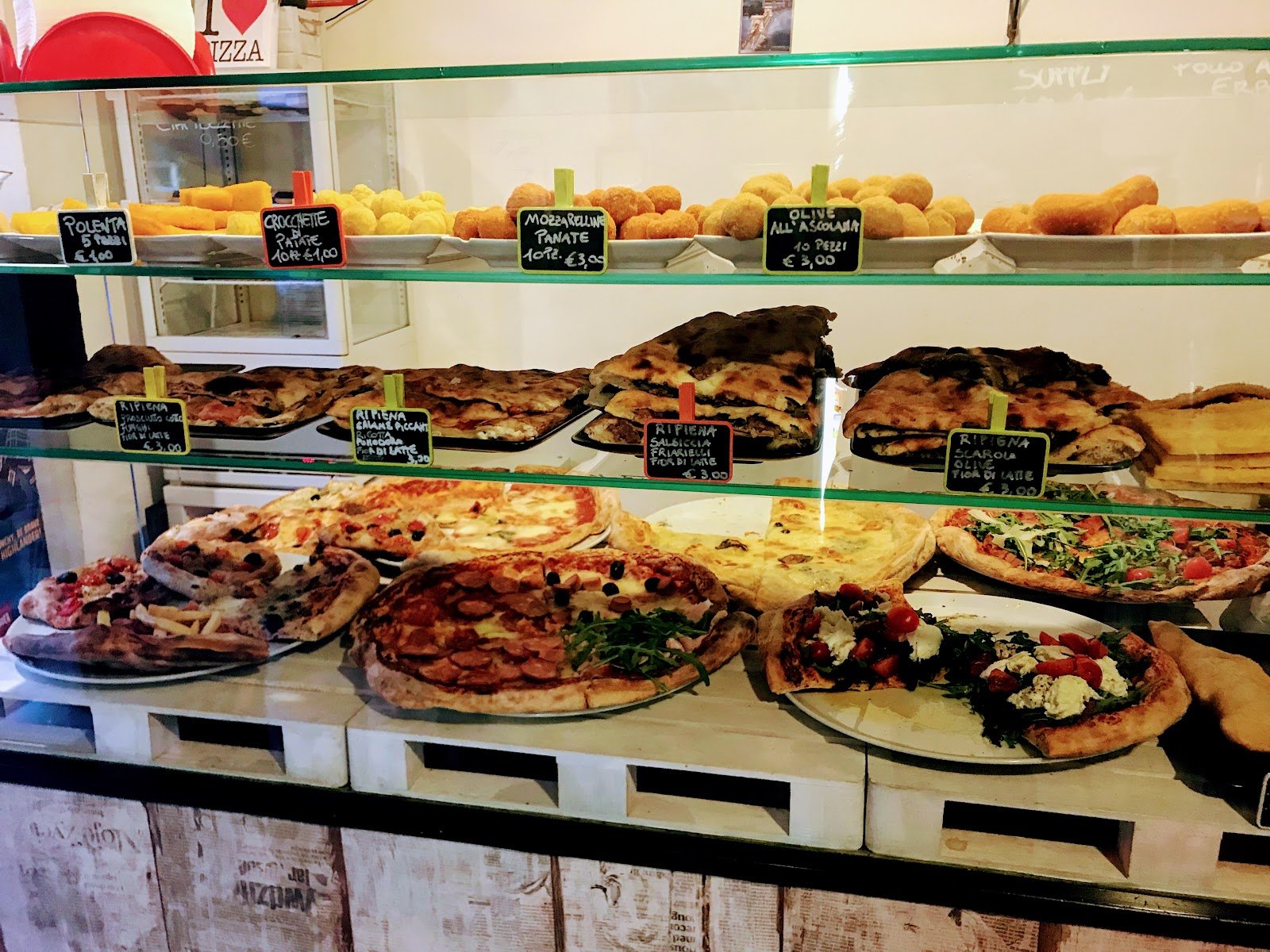 Street Food Pizza — Meal takeaway in Outer Florence, Florence