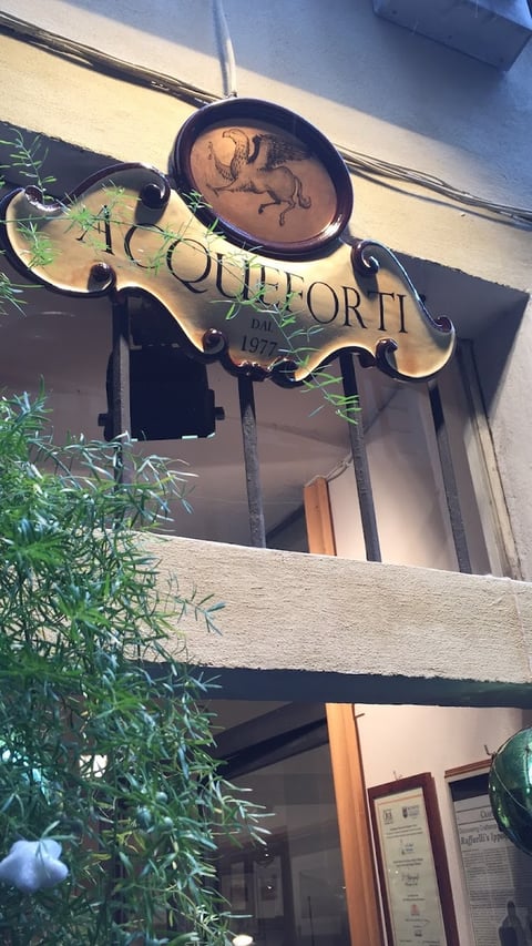 L'ippogrifo stampe d'arte — Art gallery in Oltrarno · Florence