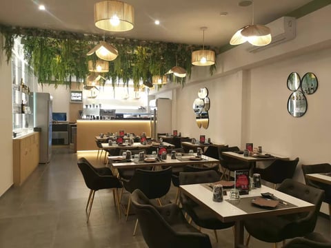 Sushi U&ME — Japanese restaurant in Outer Florence · Florence