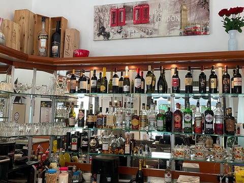 Bar dei Cavalieri — Wine bar in San Lorenzo · Florence