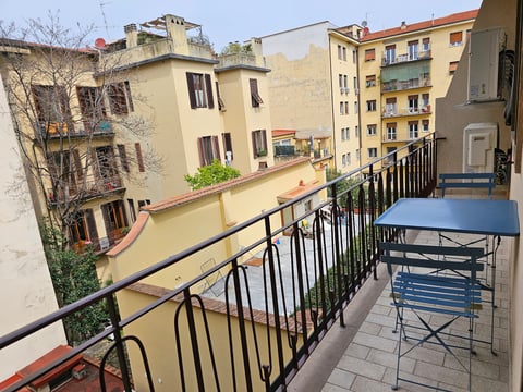 B&B La Marmora 39 — Bed and breakfast in San Marco · Florence