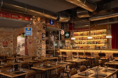 Ristorante Garage - Pizza, Grill & Cocktails — Restaurant in Oltrarno · Florence