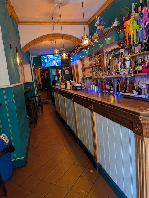 Angie’s Pub - Age of Pavona — Pub in Santa Croce · Florence