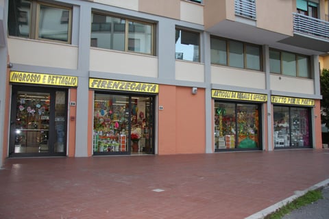 Firenze Carta — Store in Outer Florence · Florence