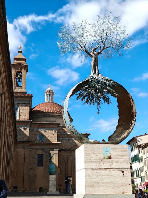 Piazza di San Lorenzo — Tourist attraction in San Lorenzo · Florence