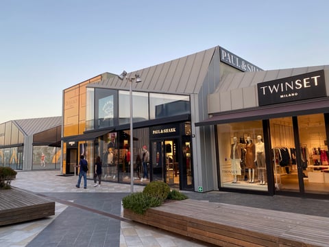 The Mall Firenze — Shopping mall in Outer Florence · Florence