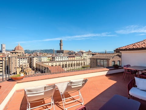 Hotel Pitti Palace al Ponte Vecchio — Hotel in Oltrarno · Florence