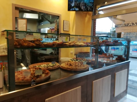 Pizza Chiara — Pizza restaurant in Outer Florence · Florence