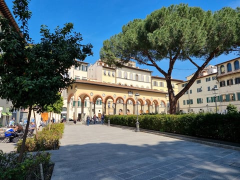 Parco di Piazza dei Ciompi — Park in Santa Croce · Florence