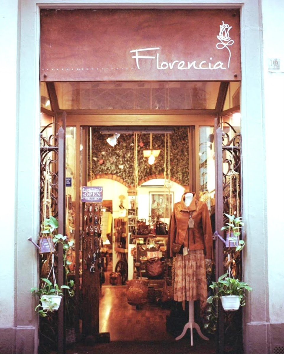 Florencia — Store in San Lorenzo, Florence