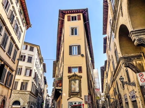 Piazza Goldoni — Tourist attraction in Santa Maria Novella · Florence